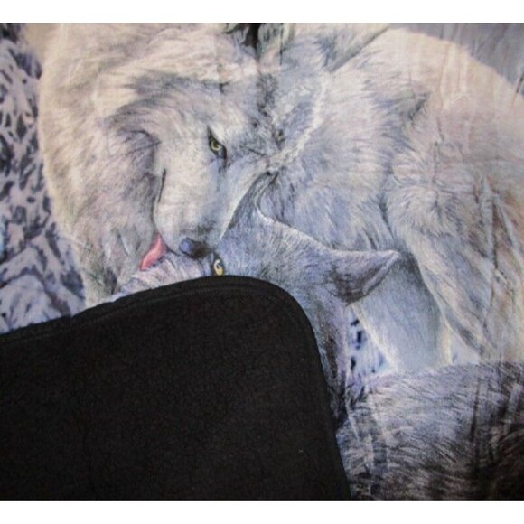 New Snow Kisses Wolf Wolves Plush Throw Gift Blanket Sherpa Lisa Parker SOFT NIP - Picture 5 of 5